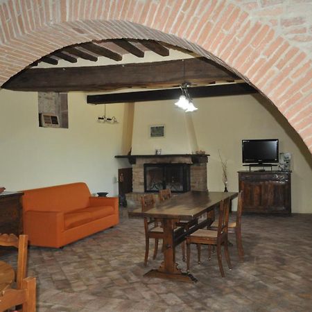 Farm Stay Il Carro Del Colle Collevalenza Exterior foto