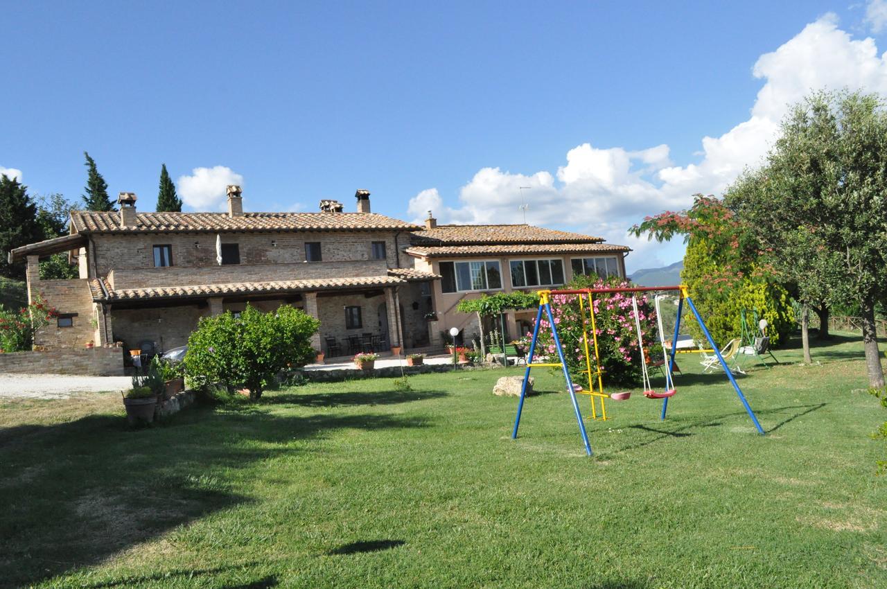 Farm Stay Il Carro Del Colle Collevalenza Exterior foto